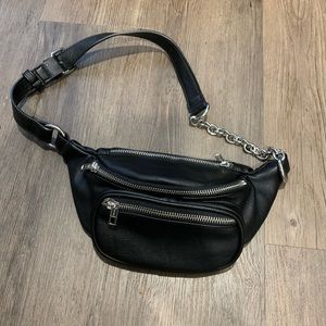 Brandy Melville fanny pack